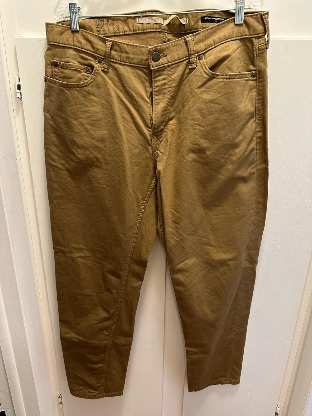 Banana Republic Mens Athletic Travelor Pants in Camel Brown 36x30
